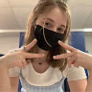 Meet your Posher, Olivia